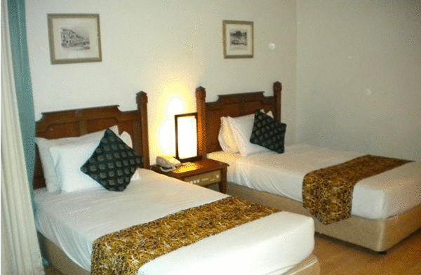 Regal Court Hotel Kuching Zimmer foto